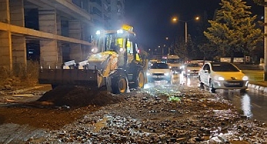 Sağanak hayatı olumsuz etkiledi