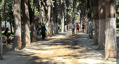 Sıcak Hava ve Yüksek Nem Vatandaşlara Zor Anlar Yaşattı