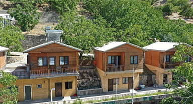 TKDK desteğiyle Kahramanmaraş'ta kurulan turizm tesisi sıcaktan bunalanların adresi oldu