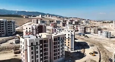 Vali Masatlı, TOKİ Afet Konutlarında İncelemelerde Bulundu