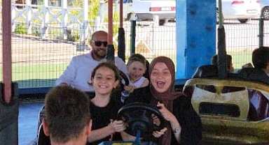 Yaz Kur'an kursunu bitiren öğrenciler lunaparkta eğlendi