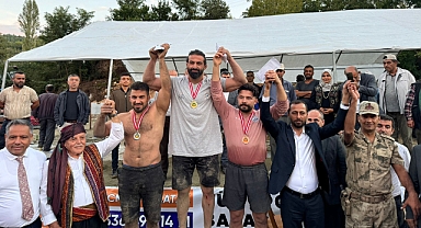 Bezge Gençlik Festivalinde Başpehlivan Ömer Yavuz