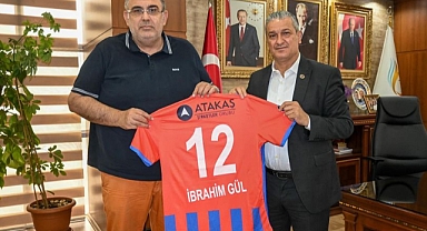 Bolat'tan Başkan Gül'e Anlamlı Hediye