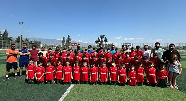 Ekincispor Futbol Okulu Sezon Açılışını Yaptı