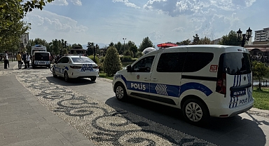 Gölette boğulma tehlikesi geçiren çocuk hastaneye kaldırıldı