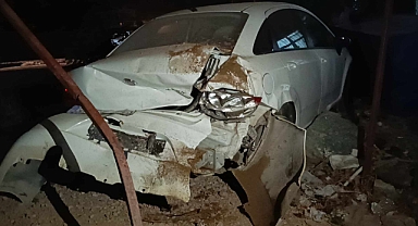 Park Halindeki 3 Araca Çarptı