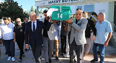 Tomris Giritlioğlu'nun Cenazesi Hatay'da Defnedildi