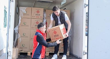 VAKIFLAR GENEL MÜDÜRLÜĞÜ 1 MİLYON GIDA KOLİSİ DAĞITTI