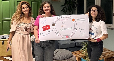 3 İngilizce Öğretmeni İtalya’dan Döndü