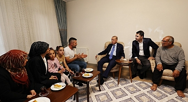 ERDOĞAN HATAYLI AİLEYE MİSAFİR OLDU