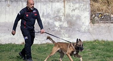 HATAY’DA ENKAZDAN CAN KURTARMIŞLARDI SADIK DOSTLAR SIKI EĞİTİMLERE TUTULUYOR