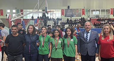 İSKENDERUN’DA CUMHURİYET ÖDÜLLERİ VERİLDİ