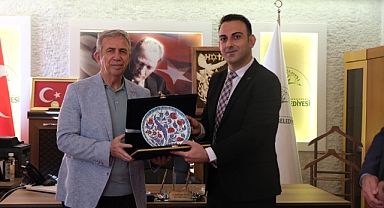 Mansur Yavaş, Defne Belediyesi’ni Ziyaret Etti