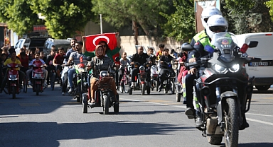 Öğrenciler, Terör Saldırısını Pedal Çevirerek Kınadı