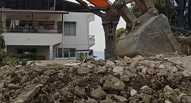 1900 ŞANTİYEDE 160 BİN KİŞİ ÇALIŞIYOR
