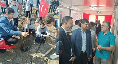 ARSUZLU ÖĞRENCİLER CUMHURİYETİ FİDAN DİKEREK KUTLADI