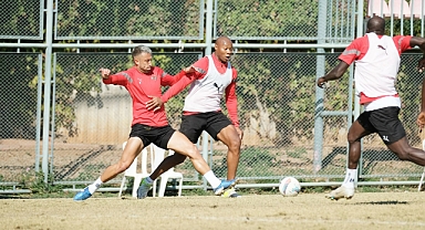 HATAYSPOR KOMŞUYA KARŞI SİFTAH PEŞİNDE