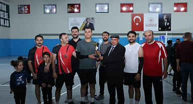 Öğretmenlere yönelik voleybol turnuvası yapıldı