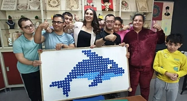 ÖZEL GENÇLERİN BECERİLERİNİ GELİŞTİRİYOR