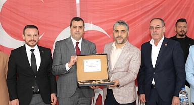 REYHANLI’DAN CUMHUR’A GÜÇ KATAN ZİYARET