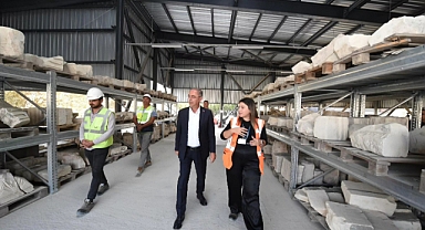 YAPAR TARİHİ BİNADA ÇALIŞMALARI İNCELEEDİ