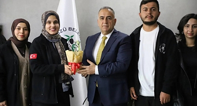 ALTIN GENÇLİK İLÇENİN ÖNCÜLERİNİ ONURLANDIRDI
