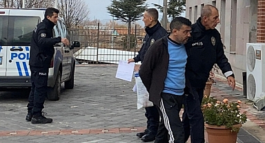 Eşine kızıp evini yakan kişi tutuklandı