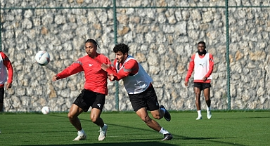 HATAYSPOR'DA KUPA MESAİSİ SÜRÜYOR