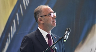 İ. NACİ YAPAR'IN UZUN SAÇLI SOYTARISI