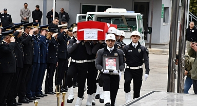 Otomobilin çarpması sonucu şehit olan polis için tören düzenlendi
