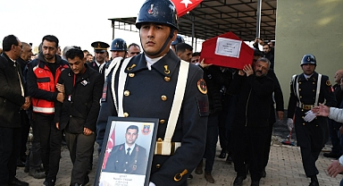 Şehit Uzman Çavuş Nurettin Yaşar'ın cenazesi defnedildi