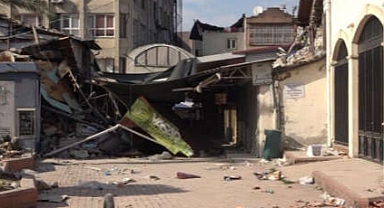 UZUN ÇARŞI ESNAFI ÇIKIŞ YOLU ARIYOR