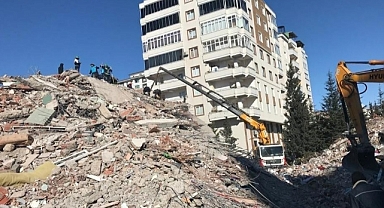 DEPREM DAVALARI DEVAM EDİYOR