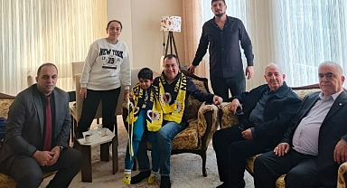 FENERBAHÇELİLER’DEN MİNİK FIRAT’A ZİYARET
