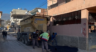 KIRIKHAN’DA YOL ÇALIŞMASI SÜRÜYOR