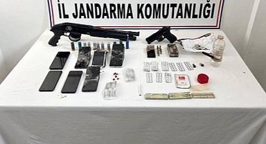 Uyuşturucu operasyonunda yakalanan 10 şüpheliden 2'si tutuklandı