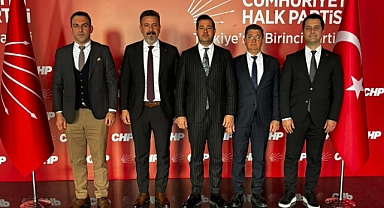 CHPLİLERDEN GENEL MERKEZ ÇIKARMASI