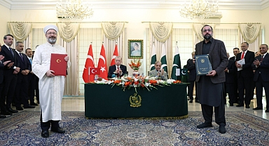 PAKİSTAN İLE “DİN HİZMETLERİ VE DİN EĞİTİMİ ALANLARINDA MUTABAKAT ZAPTI” İMZALANDI