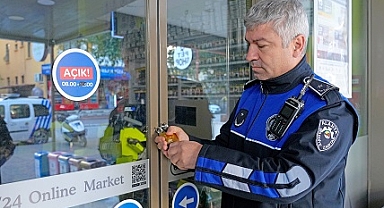 Son kullanma tarihi geçmiş ürün satan iki zincir marketin şubeleri mühürlendi