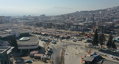 Üzerinden 2 yıl geçen depremlerin merkez üssü havadan görüntülendi