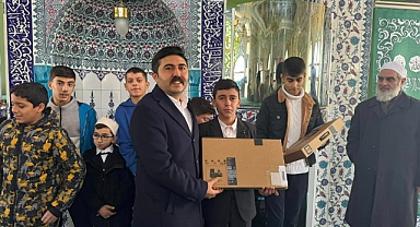 YAYLADAĞI’NDA 300 GENCE ÖDÜL VERİLDİ