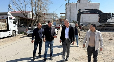 BAŞKAN ÇELİK, KENTSEL DÖNÜŞÜM ALANINI İNCELEDİ