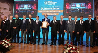 Başkan Öntürk, Bakan Kurum’a Hemşerilik Beratı’nı Takdim Etti