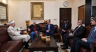 ERBAŞ, SİVİLLERİ BOMBALAMAYI REDDEDEN SURİYELİ PİLOT RAĞİD TATARİ’Yİ KABUL ETTİ