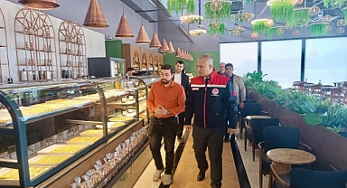 HATAY’DA GIDA İŞLETMELERİ BAYRAM ÖNCESİ DENETLENDİ