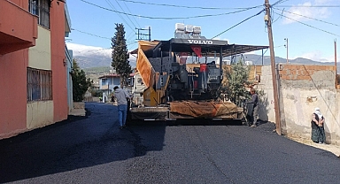 KIRIKHAN’DA YOL ÇALIŞMALARI SÜRÜYOR