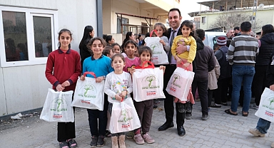 Özgün: Minik Kalpleri Sevindirdik