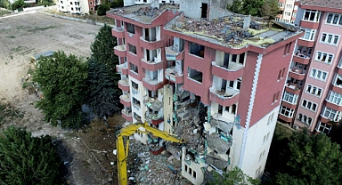 DEPREM RİSKLİ YAPILAR DÖNÜŞÜYOR