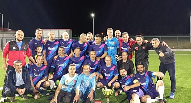 DÖRTYOL CUMHURİYET FUTBOL TAKIMI ŞAMPİYON
