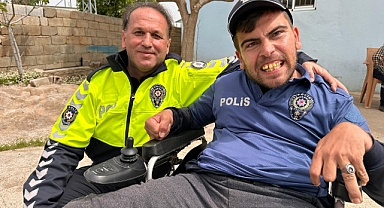 HASSA’DA EMNİYETTEN YILIN POLİSİ AHMET ASİ GÜNER’E ANLAMLI ZİYARET